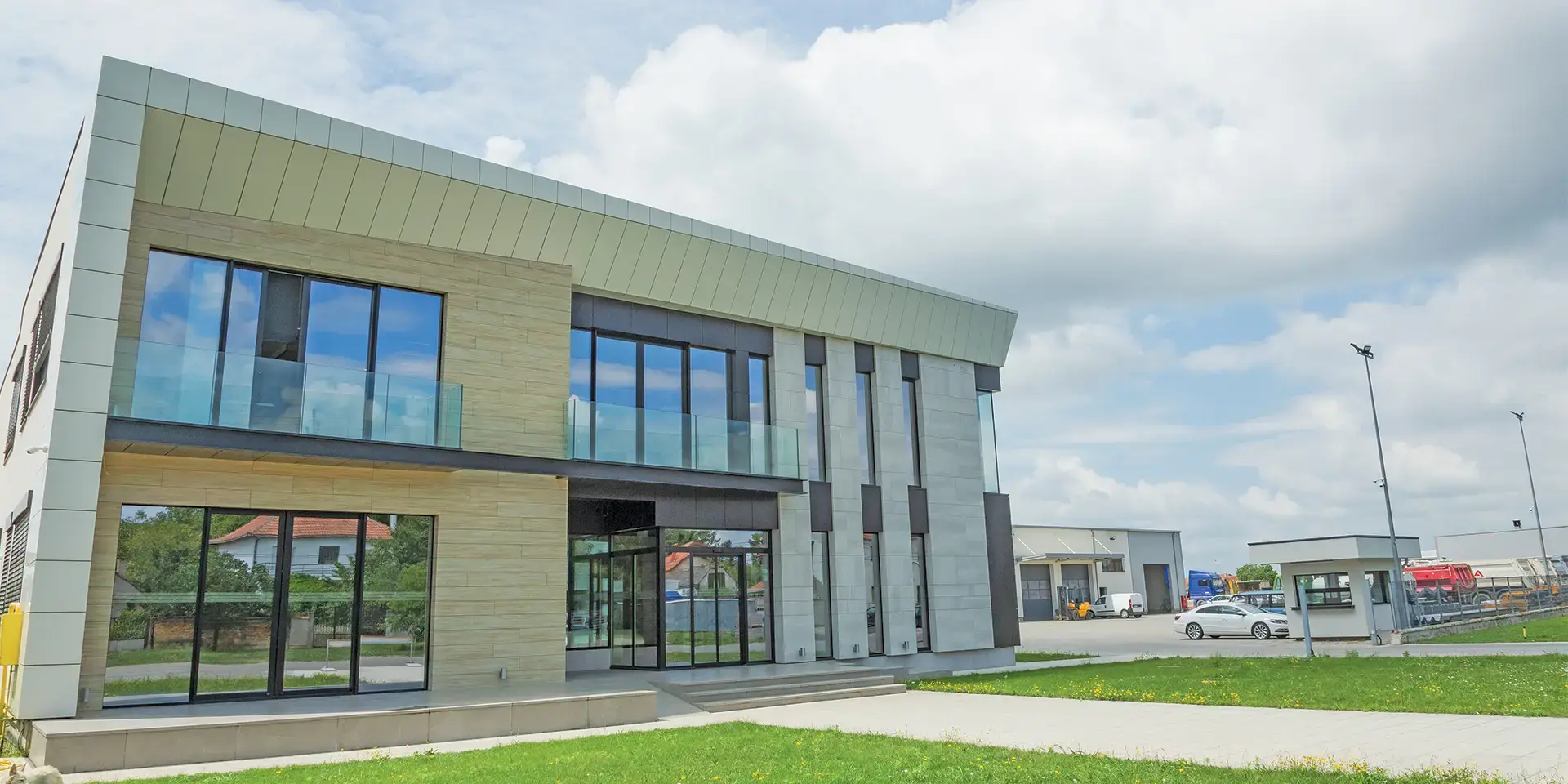 Resa Invest Novi Banovci – završena zgrada, referentni objekat Resa Gradnja